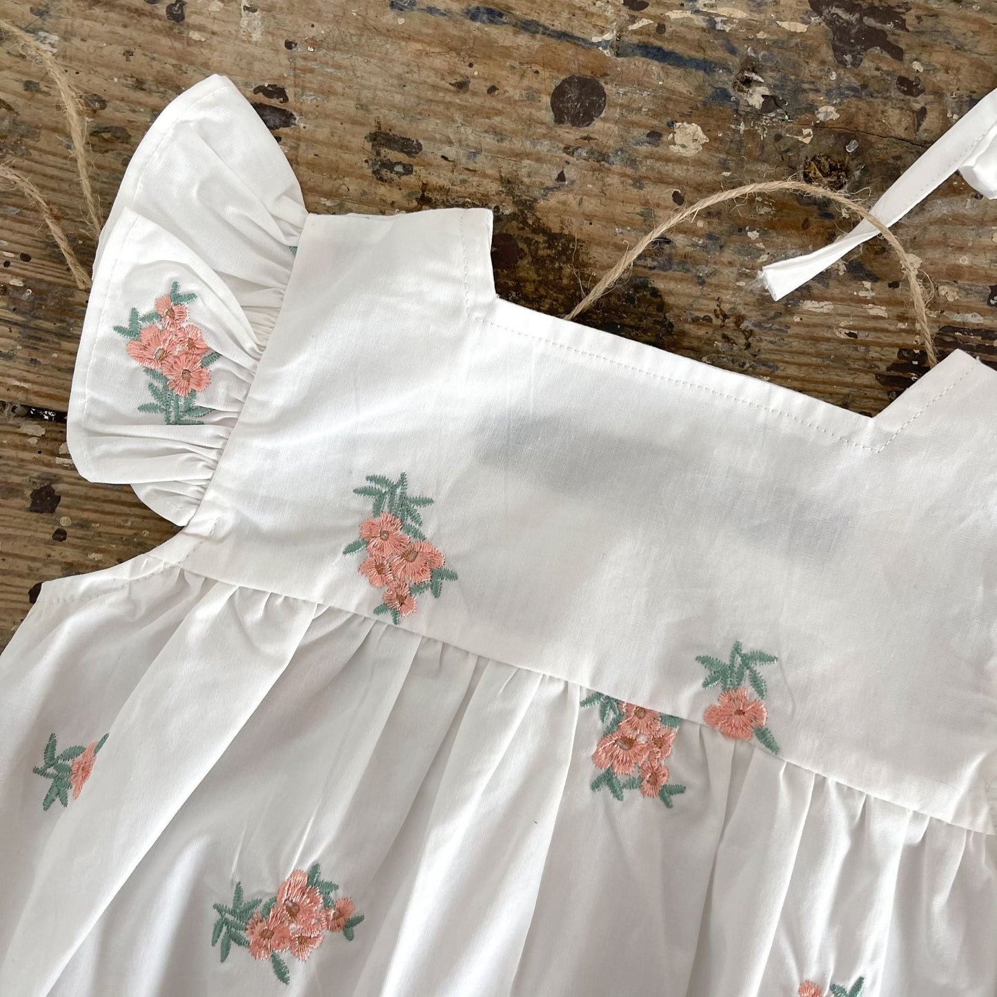 Baby Girl Floral Print Flutter Sleeve Square Collar Onesie With Hat
