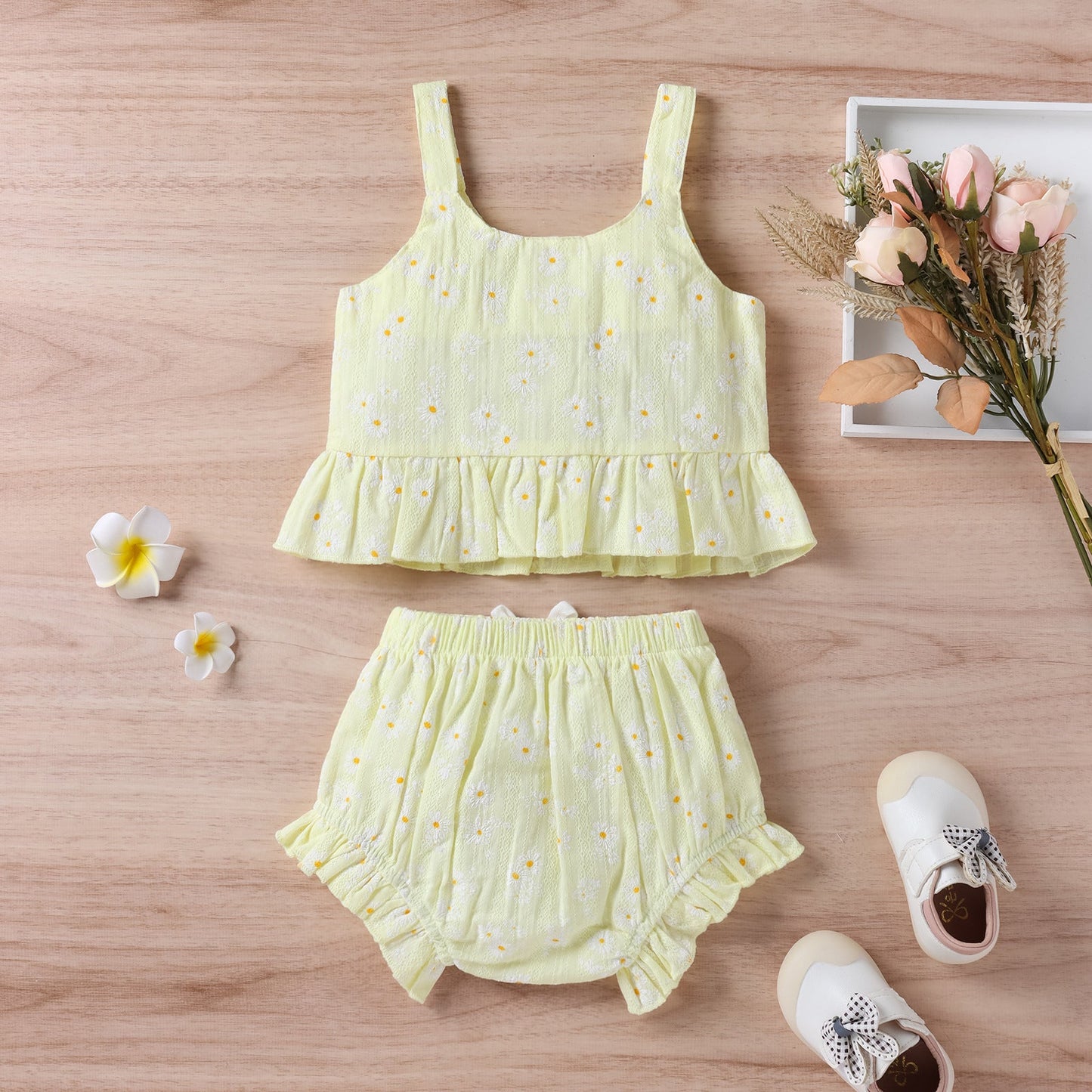 Baby Girl Floral Print Ruffle Hem Design Tops Combo Shorts Sets